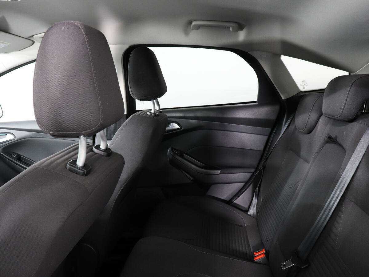 Купить Ford Focus с пробегом. Фото: #11