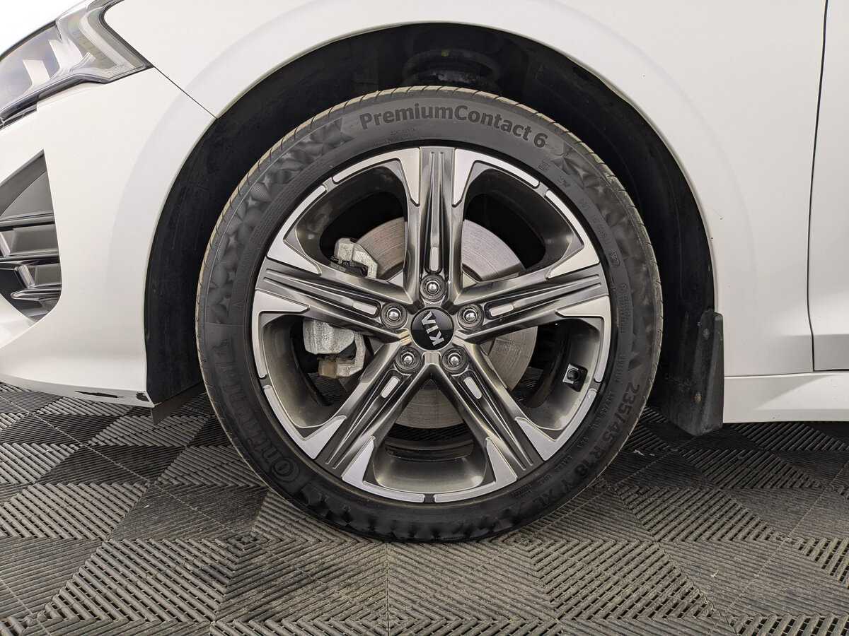 Купить Kia K5 с пробегом. Фото: #11