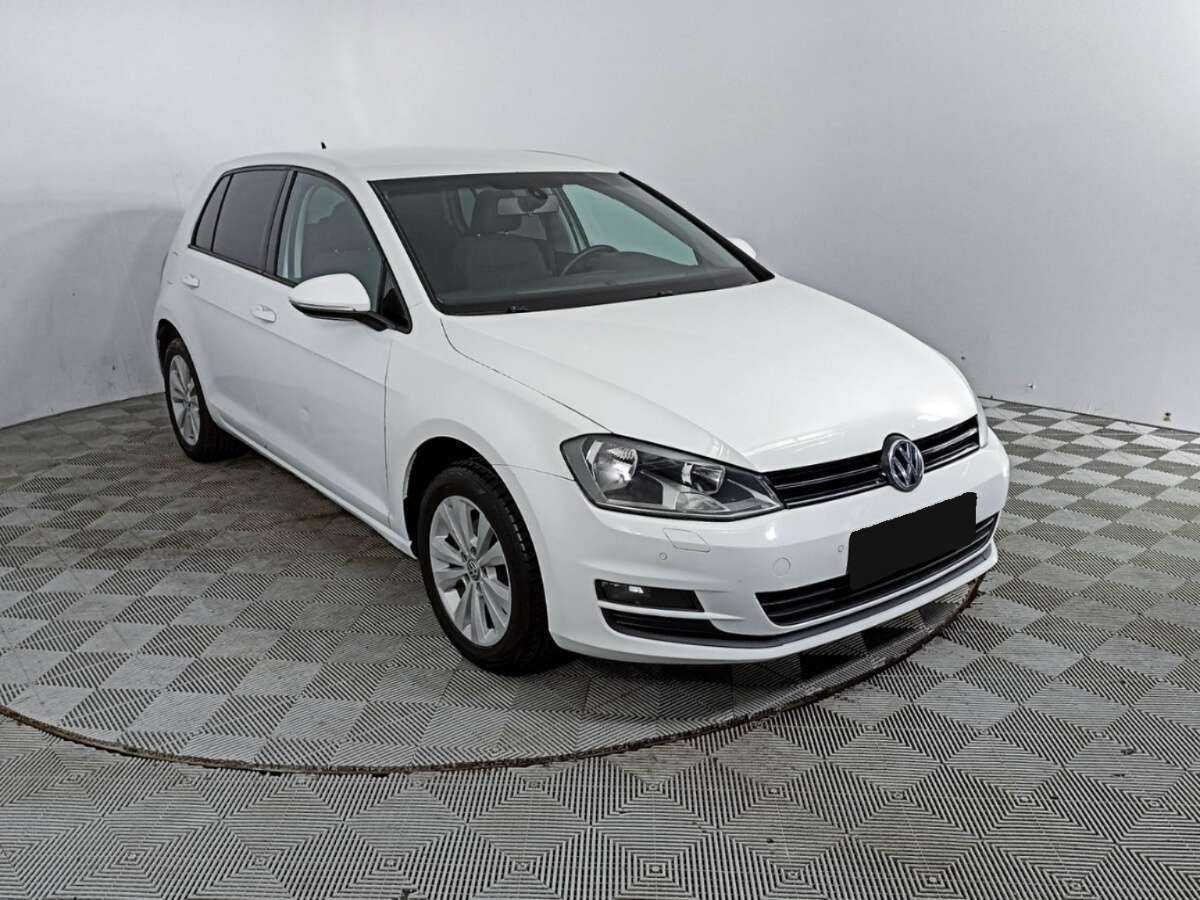 Купить Volkswagen Golf с пробегом. Фото: #2