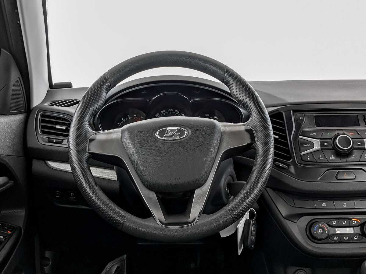 Купить Lada (ВАЗ) Vesta с пробегом. Фото: #16