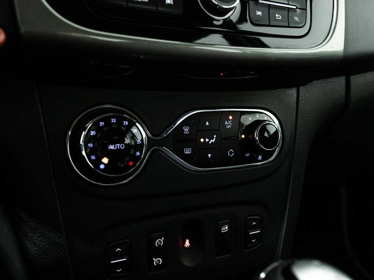 Купить Renault Sandero с пробегом. Фото: #14