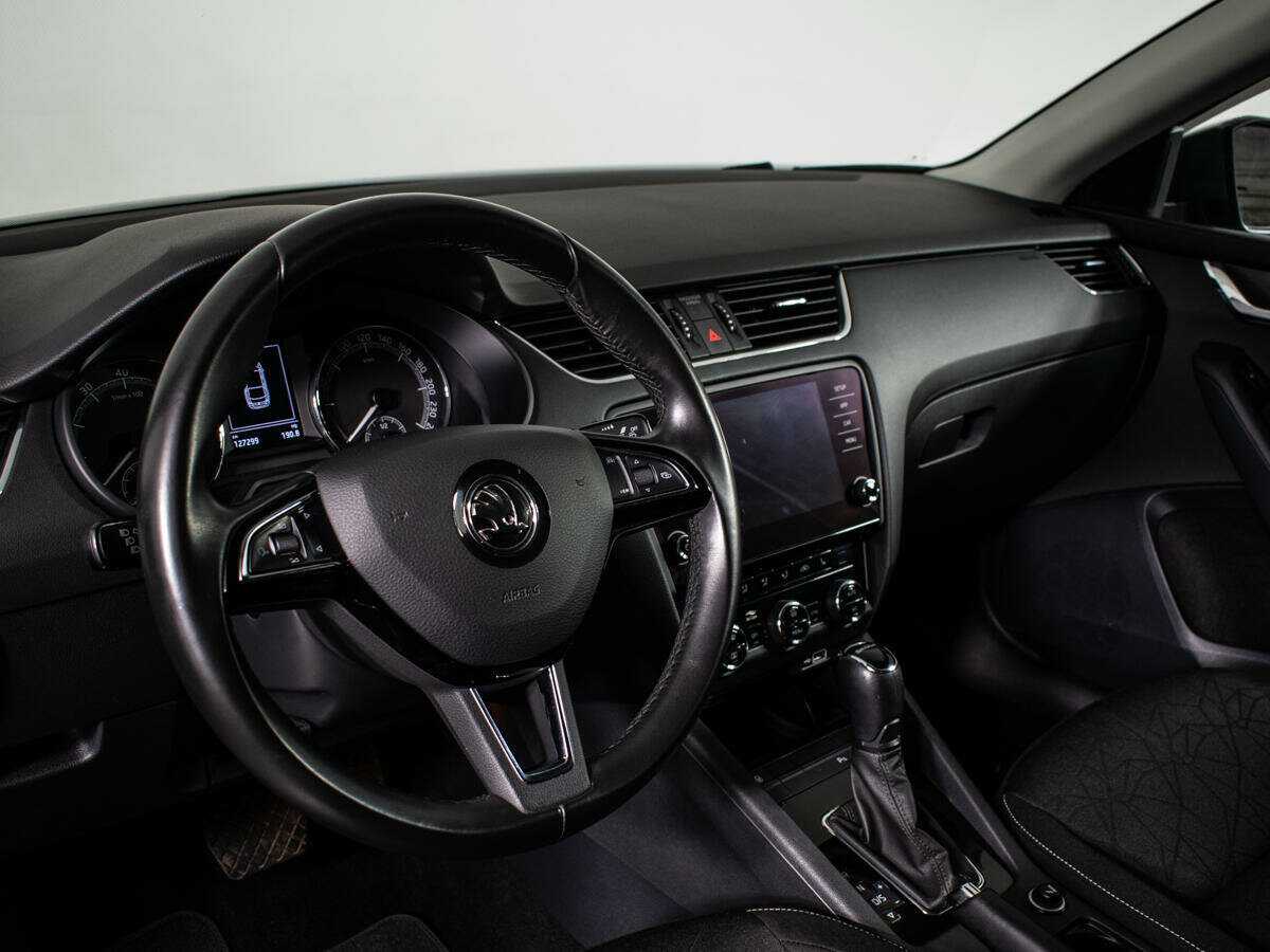 Купить Skoda Octavia с пробегом. Фото: #12