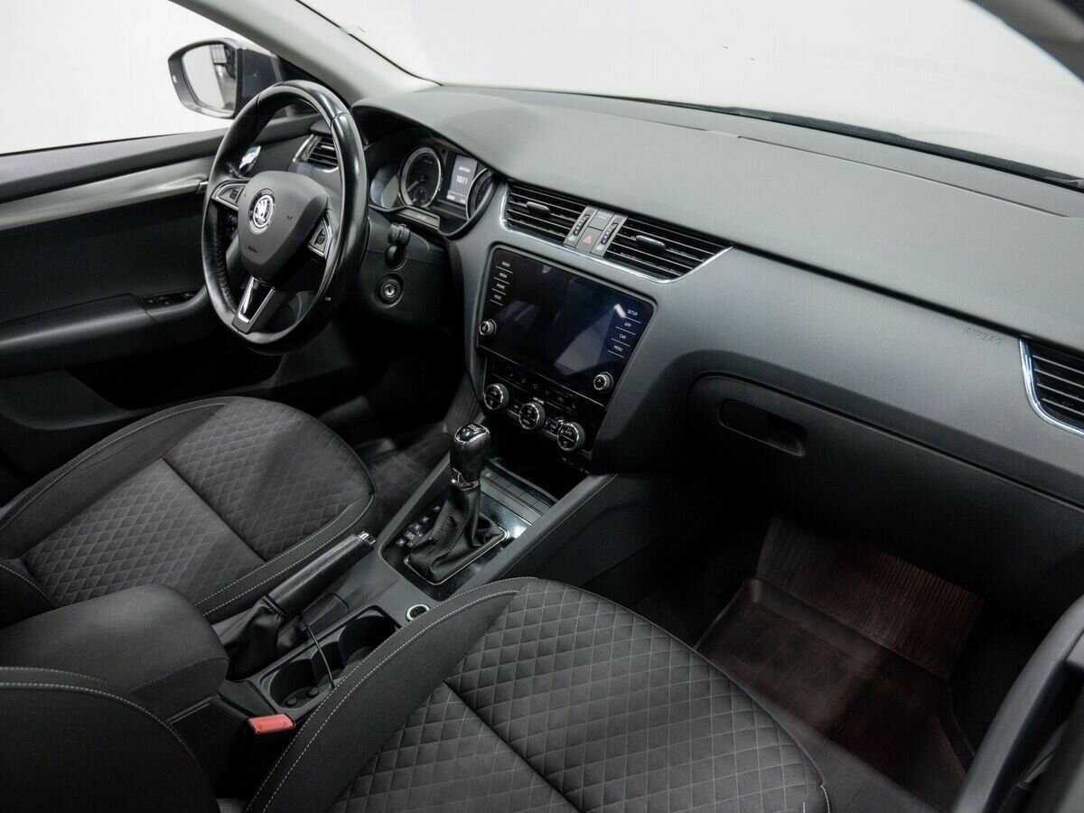 Купить Skoda Octavia с пробегом. Фото: #6
