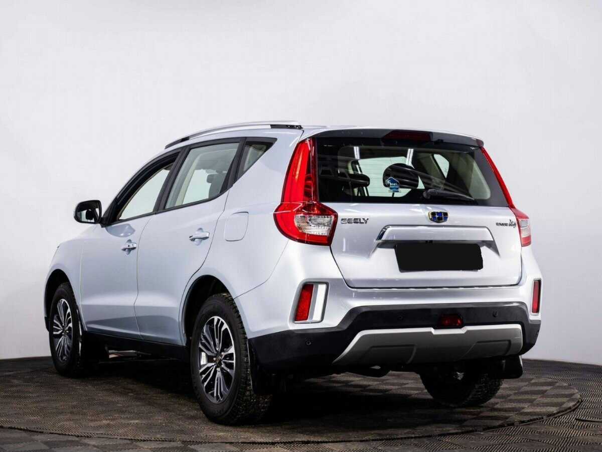 Купить Geely Emgrand X7 с пробегом. Фото: #3