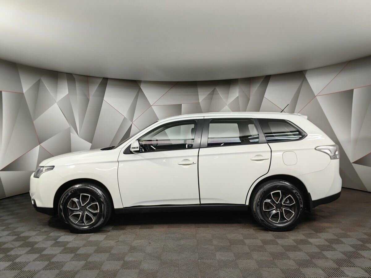 Купить Mitsubishi Outlander с пробегом. Фото: #4