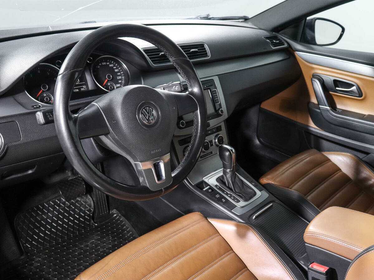 Купить Volkswagen Passat CC с пробегом. Фото: #11