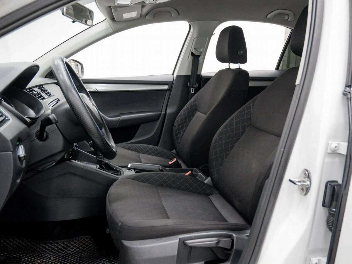 Купить Skoda Octavia с пробегом. Фото: #13
