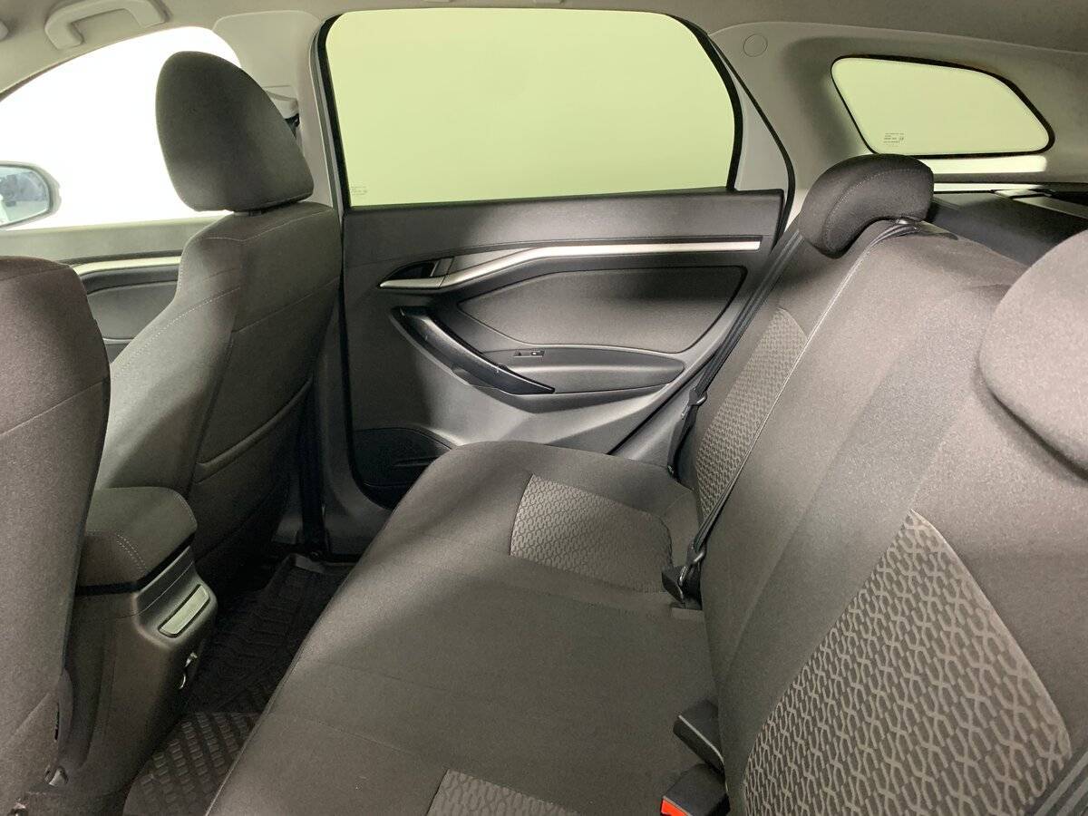 Купить Lada (ВАЗ) Vesta с пробегом. Фото: #17