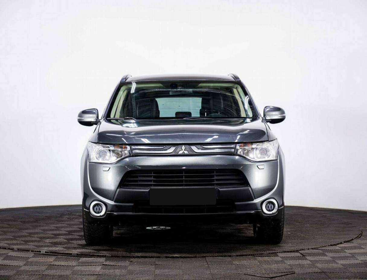 Купить Mitsubishi Outlander с пробегом. Фото: #1
