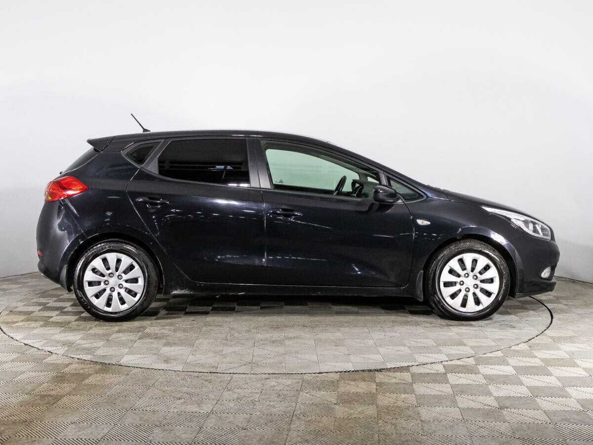 Купить Kia Ceed с пробегом. Фото: #3