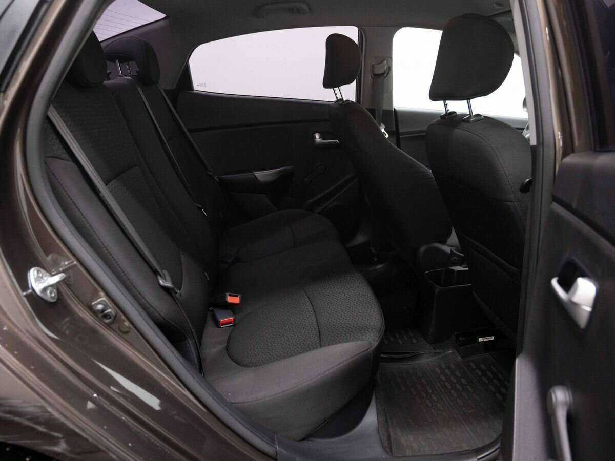 Купить Kia Rio с пробегом. Фото: #9