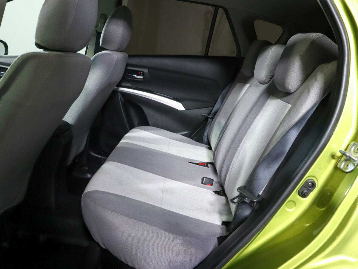 Купить Suzuki SX4 с пробегом. Фото: #9