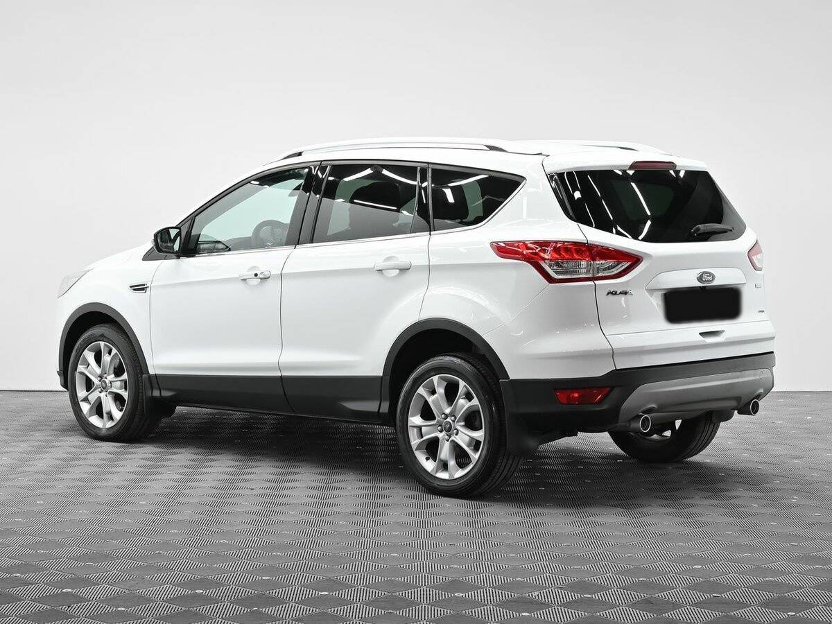 Купить Ford Kuga с пробегом. Фото: #2