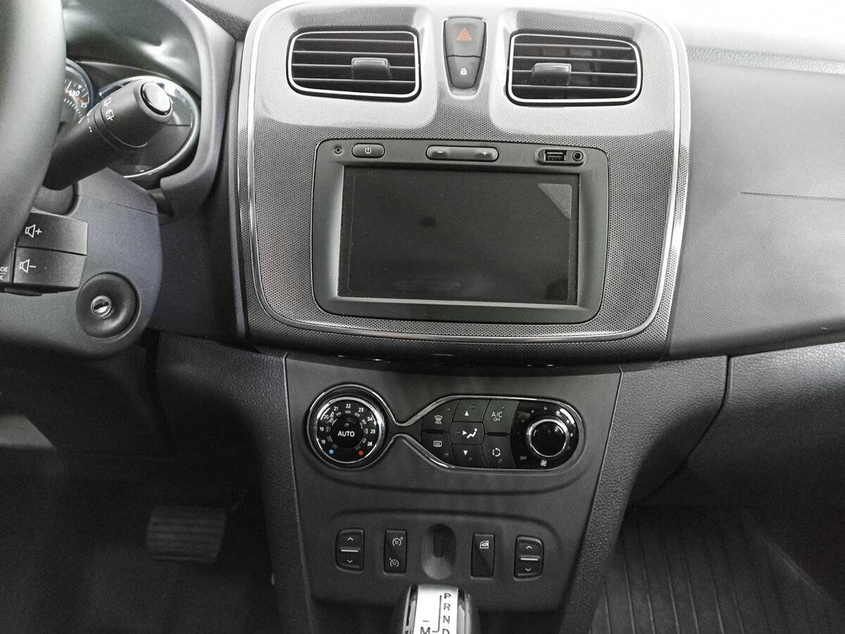 Купить Renault Sandero с пробегом. Фото: #13