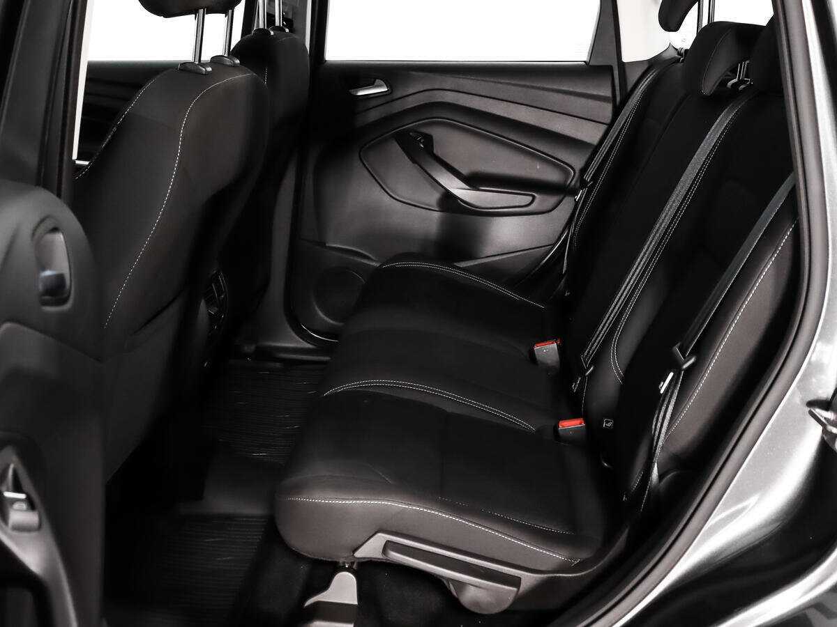 Купить Ford Kuga с пробегом. Фото: #10