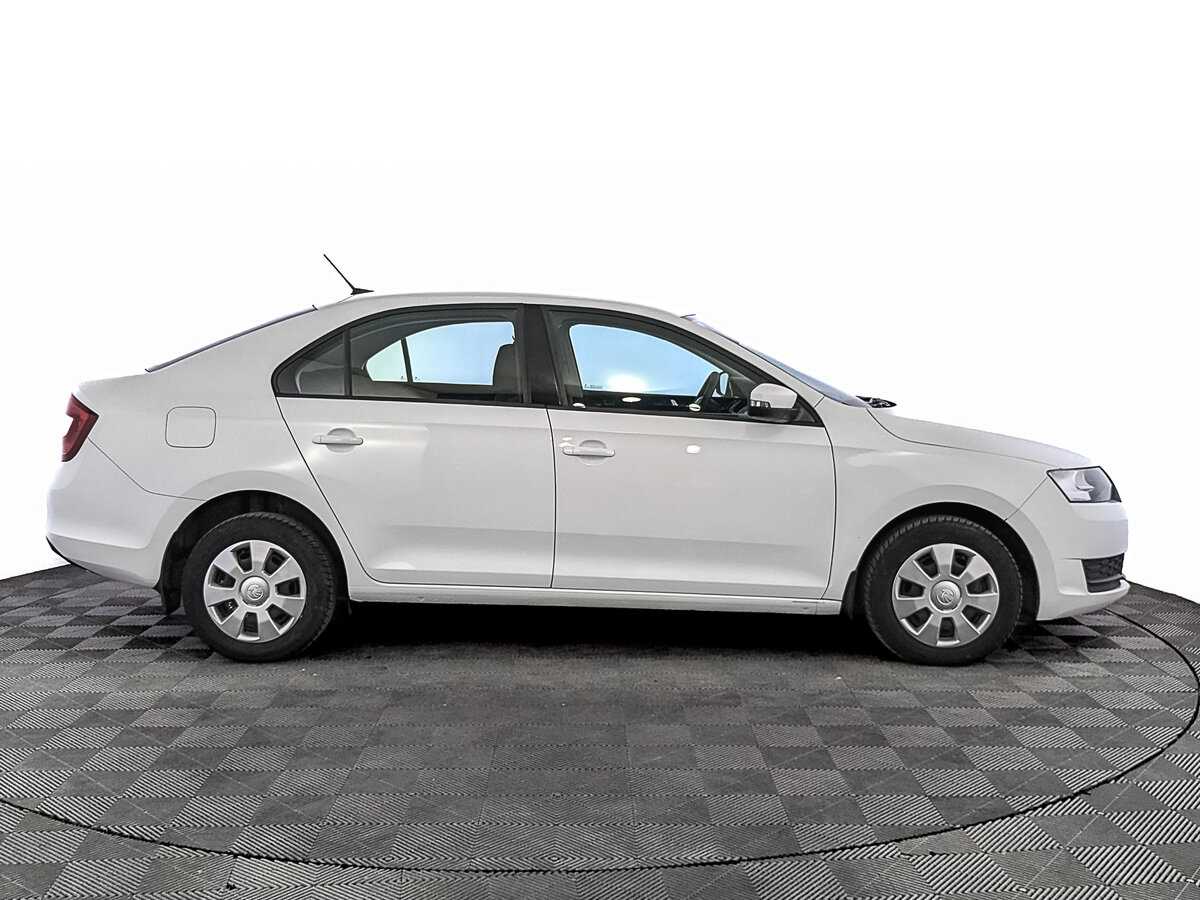 Купить Skoda Rapid с пробегом. Фото: #3