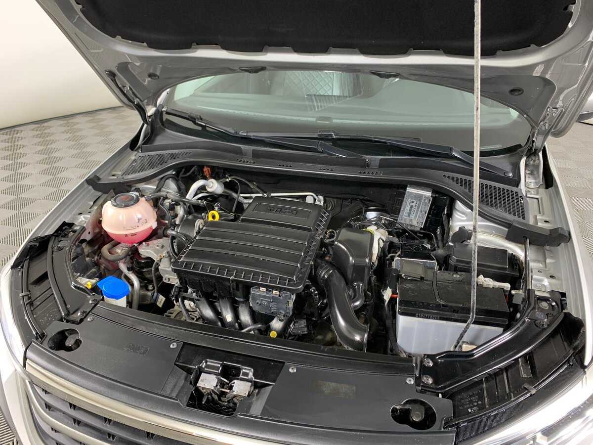 Купить Volkswagen Polo с пробегом. Фото: #10