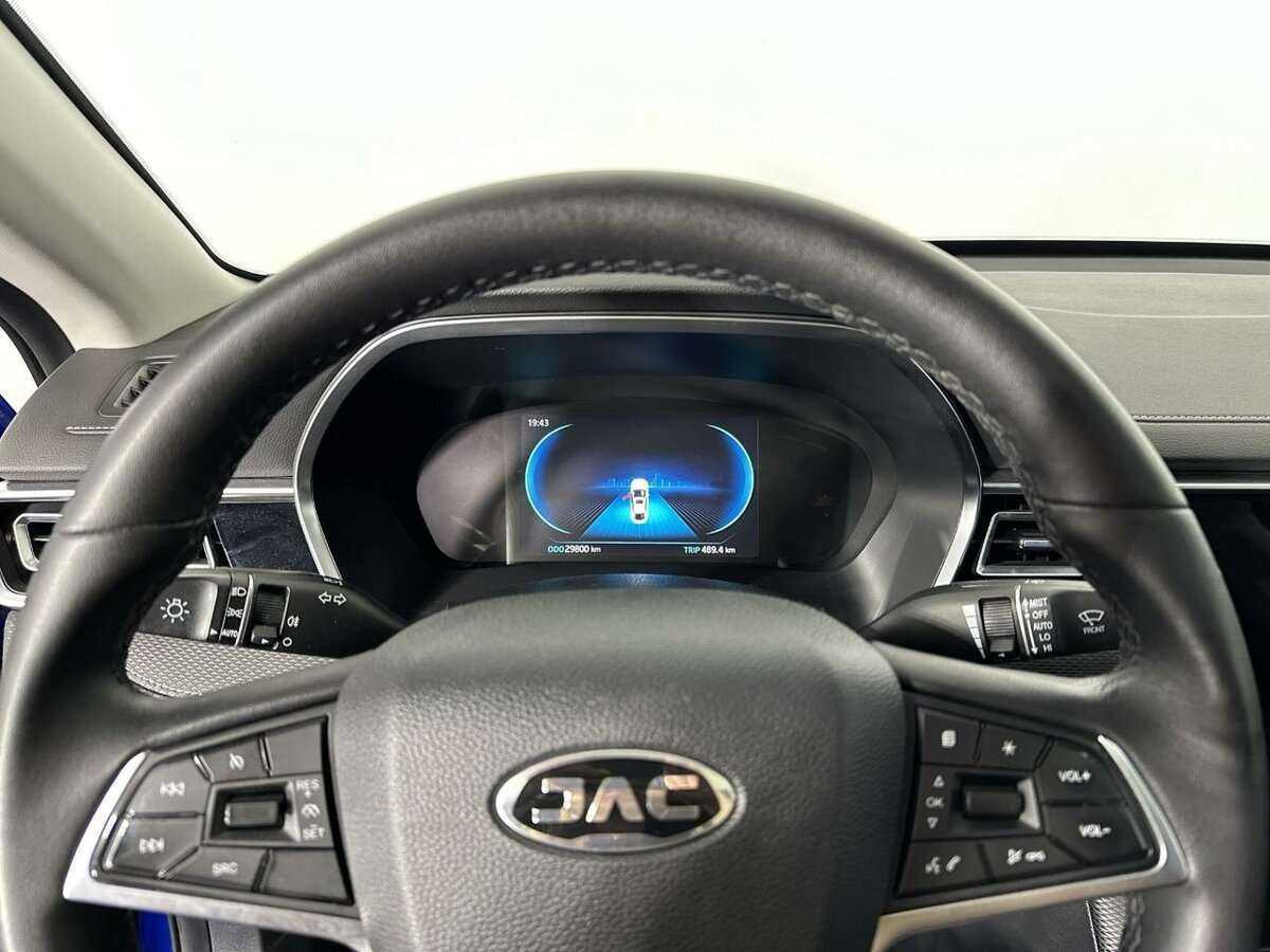 Купить JAC J7 с пробегом. Фото: #7