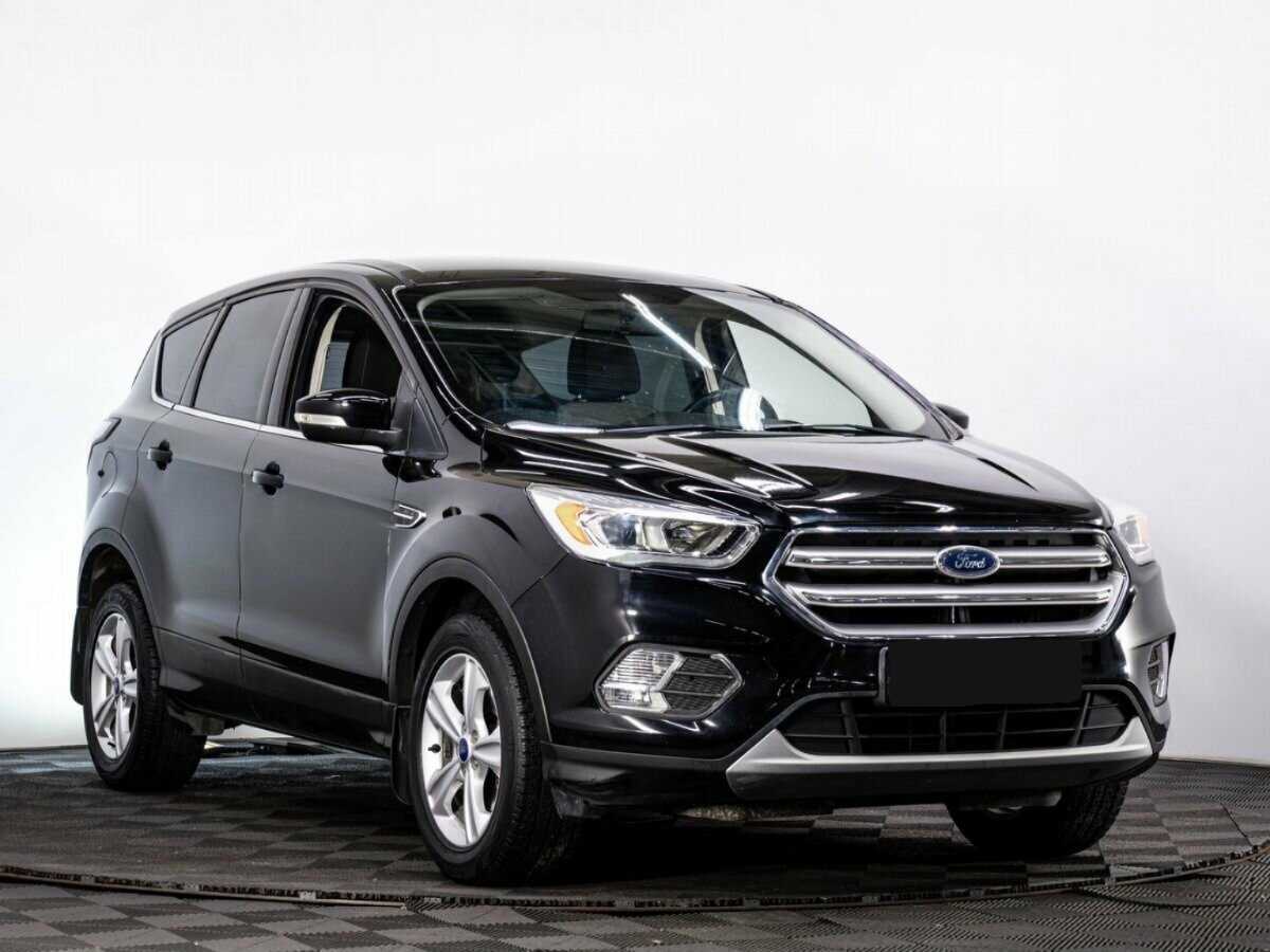 Купить Ford Kuga с пробегом. Фото: #2