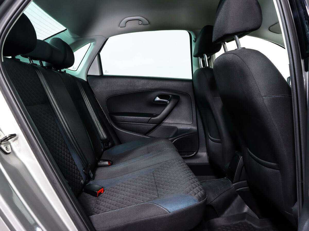Купить Volkswagen Polo с пробегом. Фото: #10