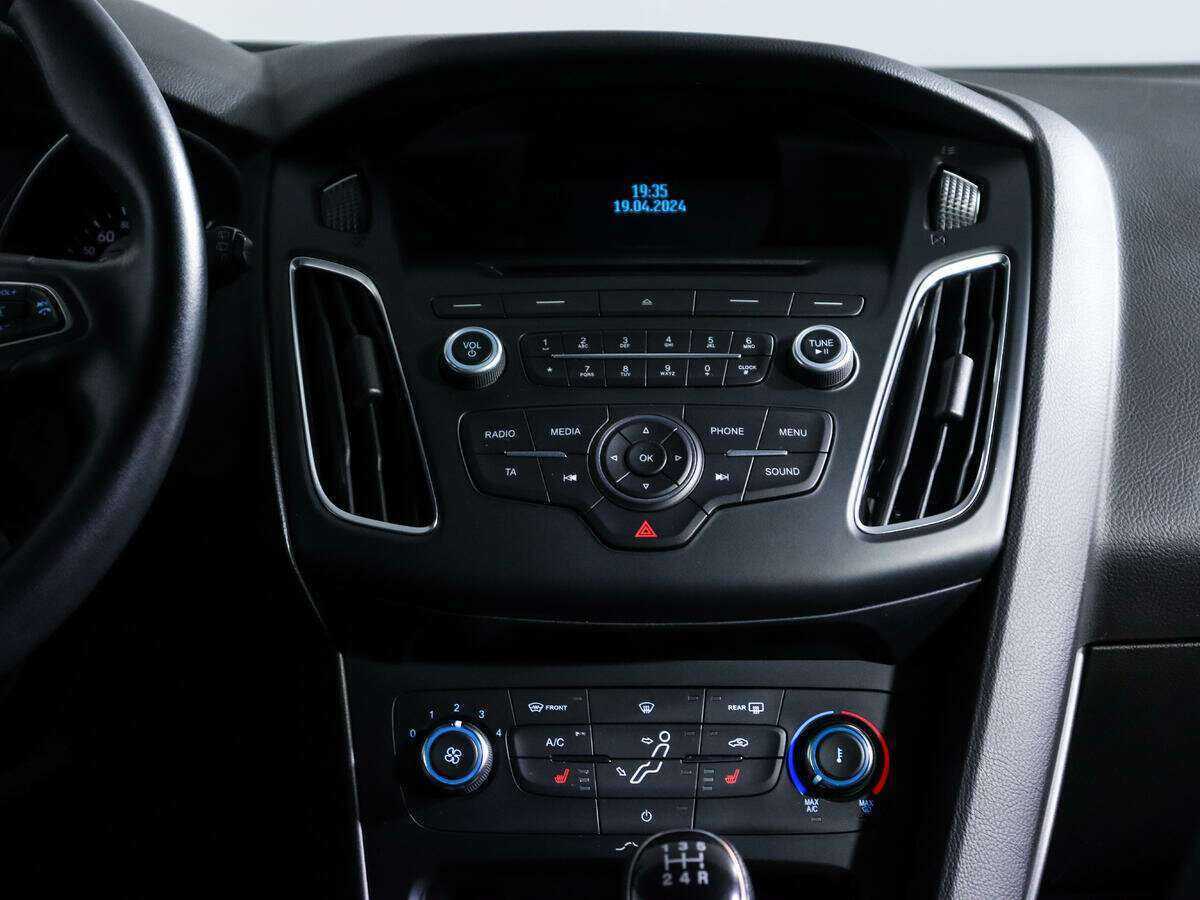 Купить Ford Focus с пробегом. Фото: #11
