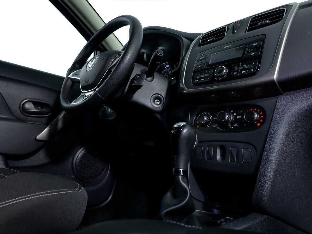 Купить Renault Sandero с пробегом. Фото: #23