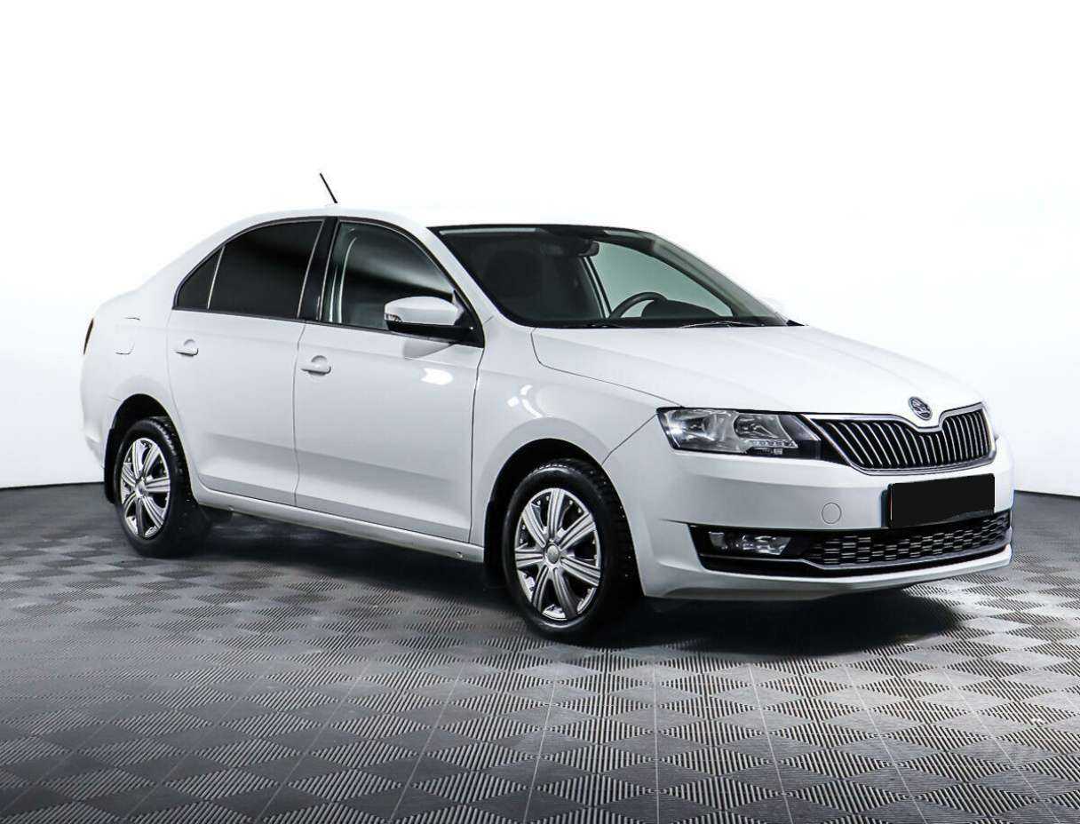 Купить Skoda Rapid с пробегом. Фото: #2