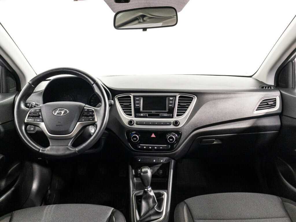 Купить Hyundai Solaris с пробегом. Фото: #12