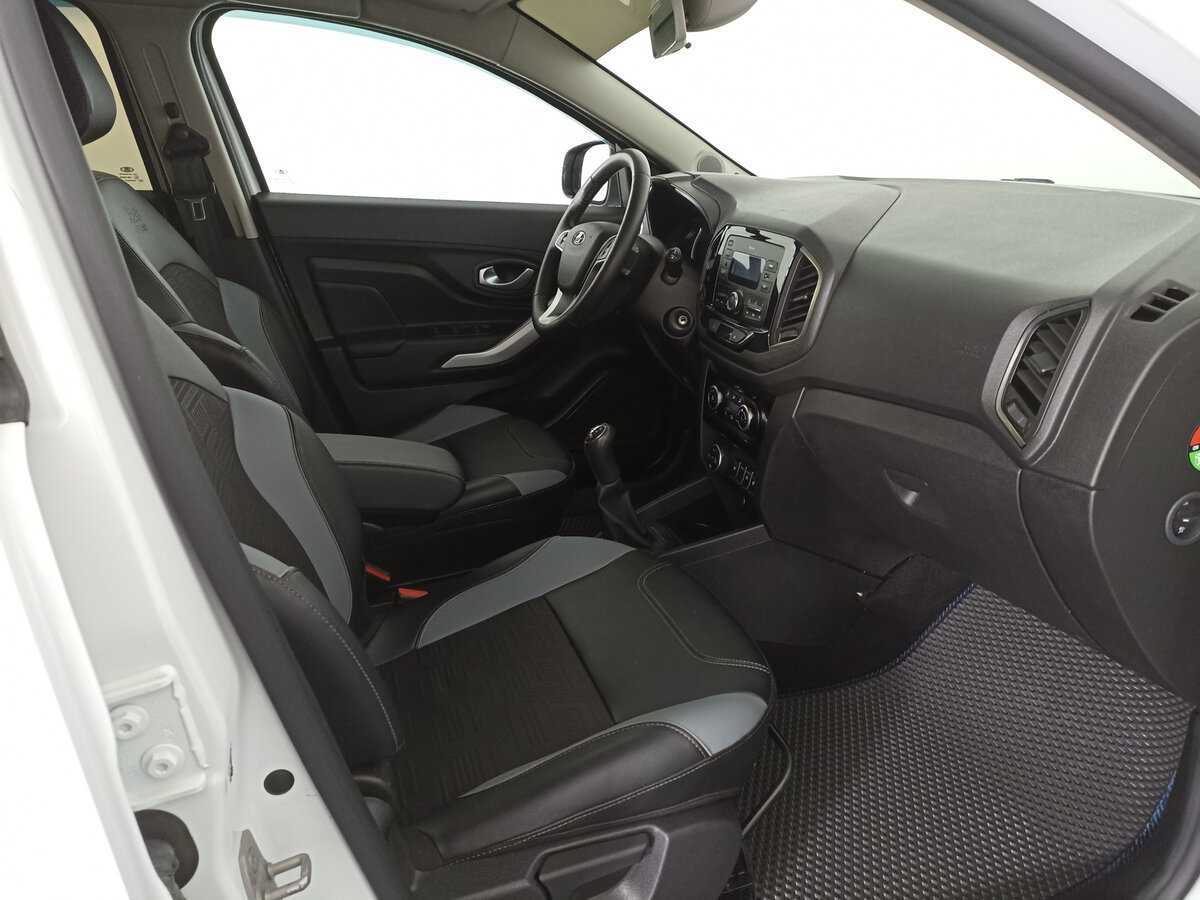 Купить Lada (ВАЗ) XRAY с пробегом. Фото: #9