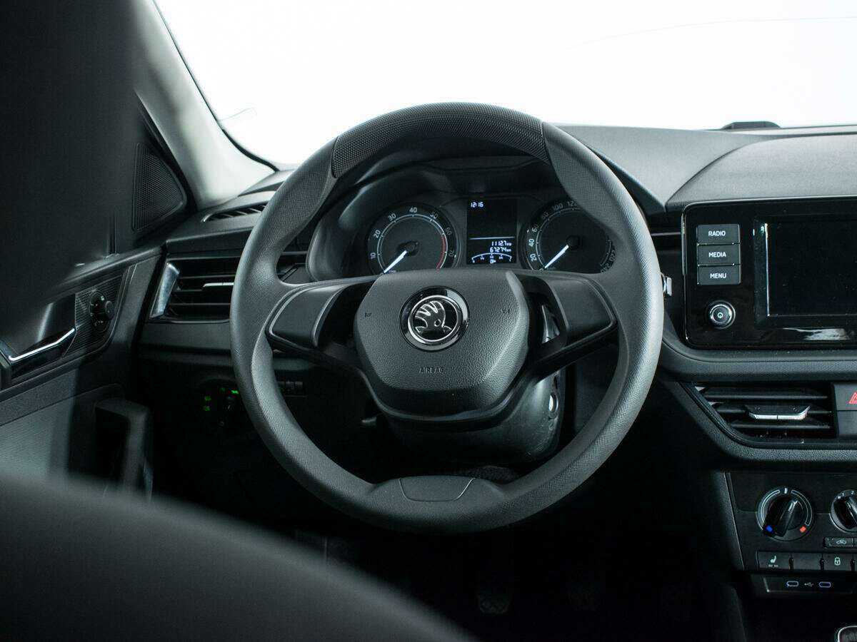 Купить Skoda Rapid с пробегом. Фото: #13