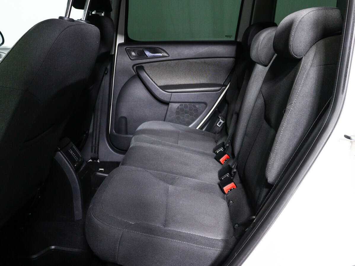 Купить Skoda Yeti с пробегом. Фото: #9