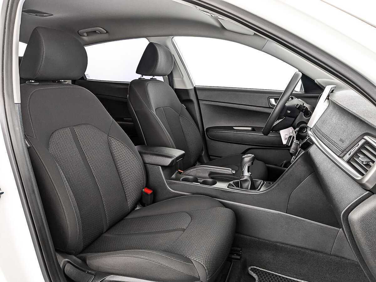 Купить Kia Optima с пробегом. Фото: #23