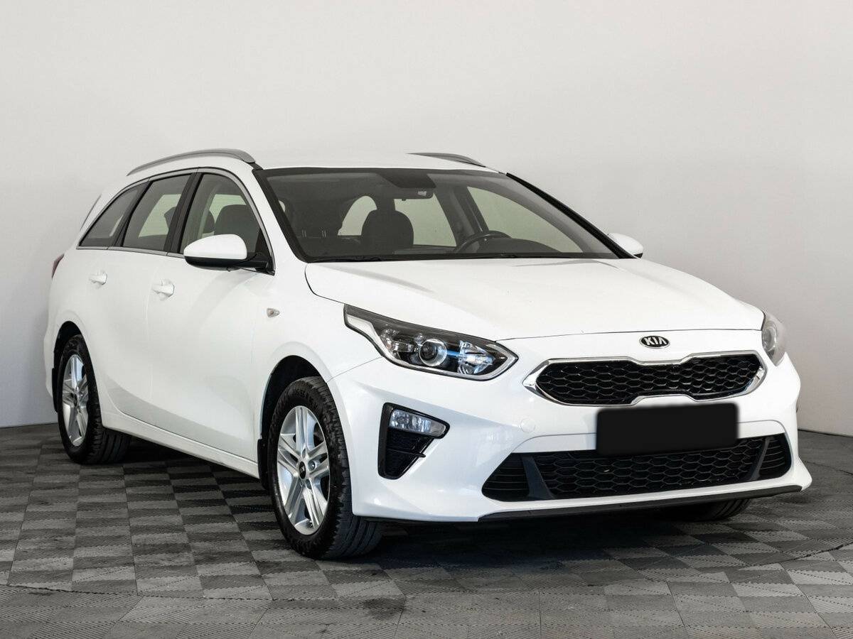 Купить Kia Ceed с пробегом. Фото: #2