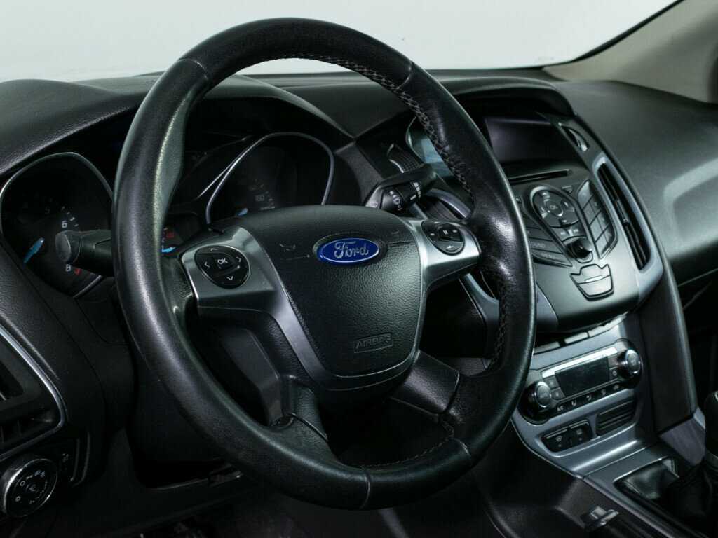 Купить Ford Focus с пробегом. Фото: #11