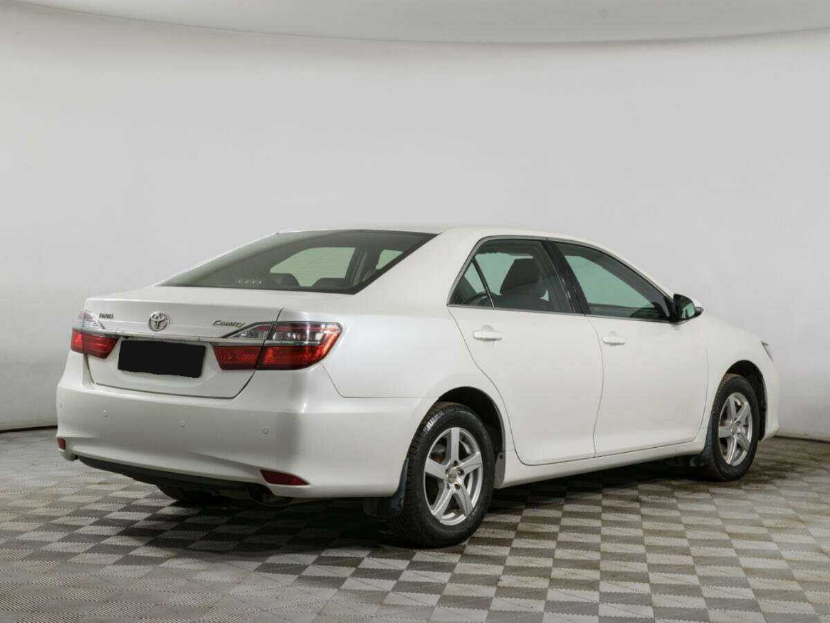 Купить Toyota Camry с пробегом. Фото: #4