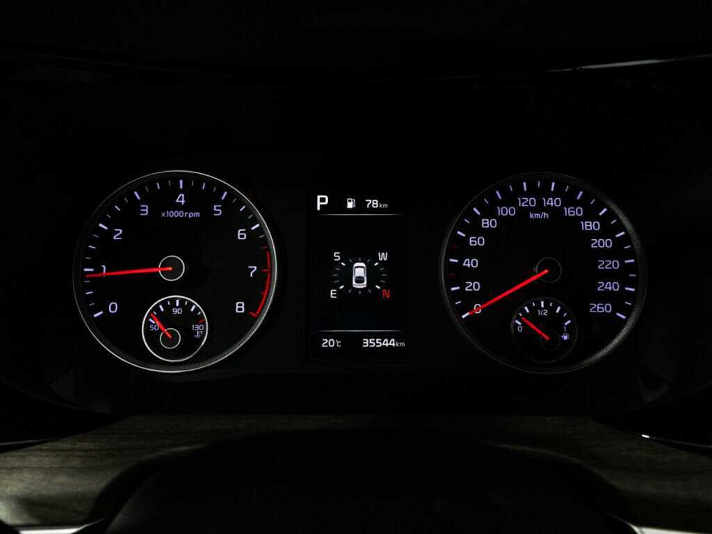 Купить Kia K5 с пробегом. Фото: #11