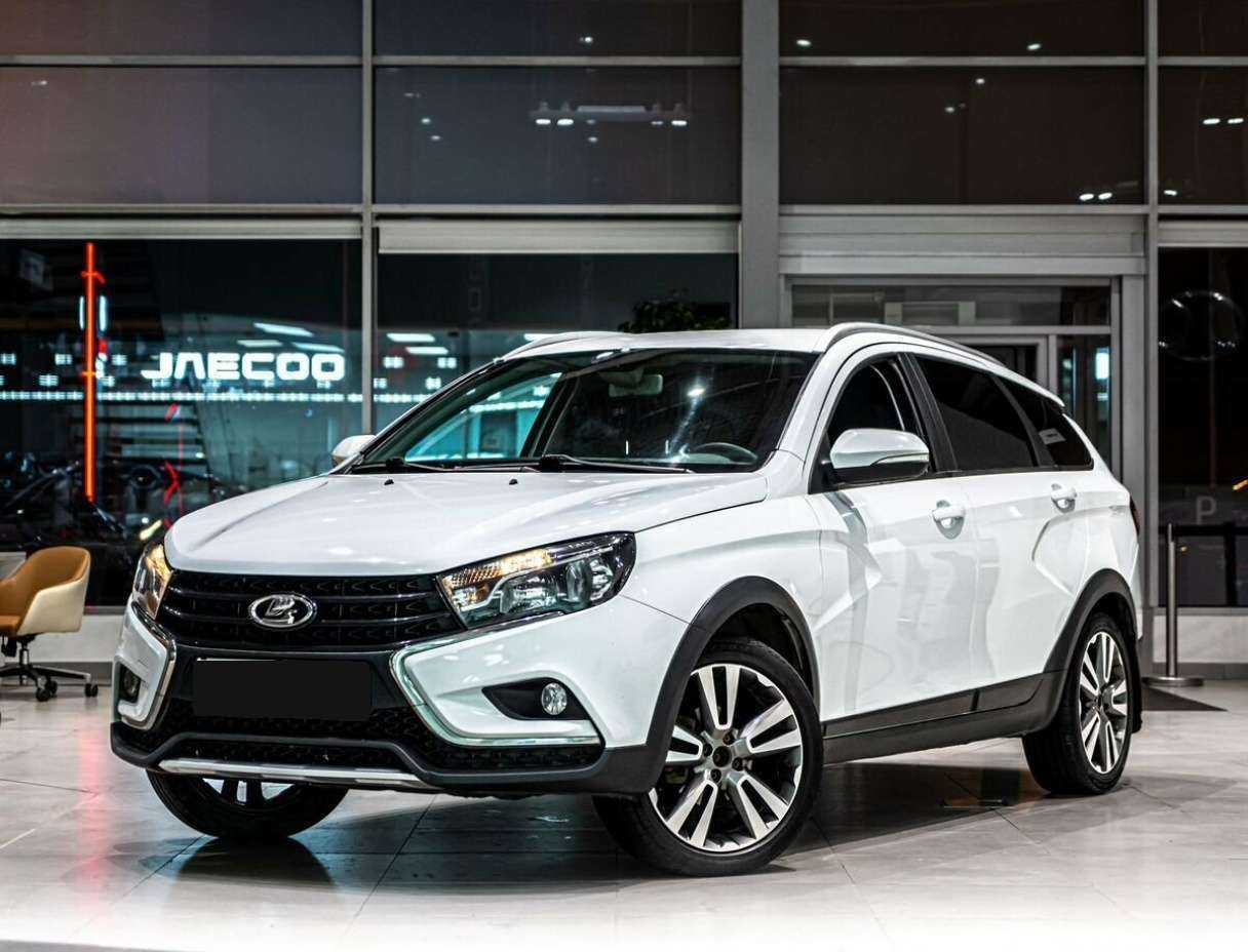 Купить Lada (ВАЗ) Vesta с пробегом. Посмотреть фото