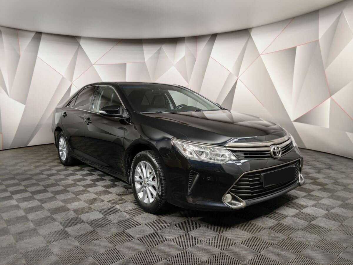 Купить Toyota Camry с пробегом. Фото: #2
