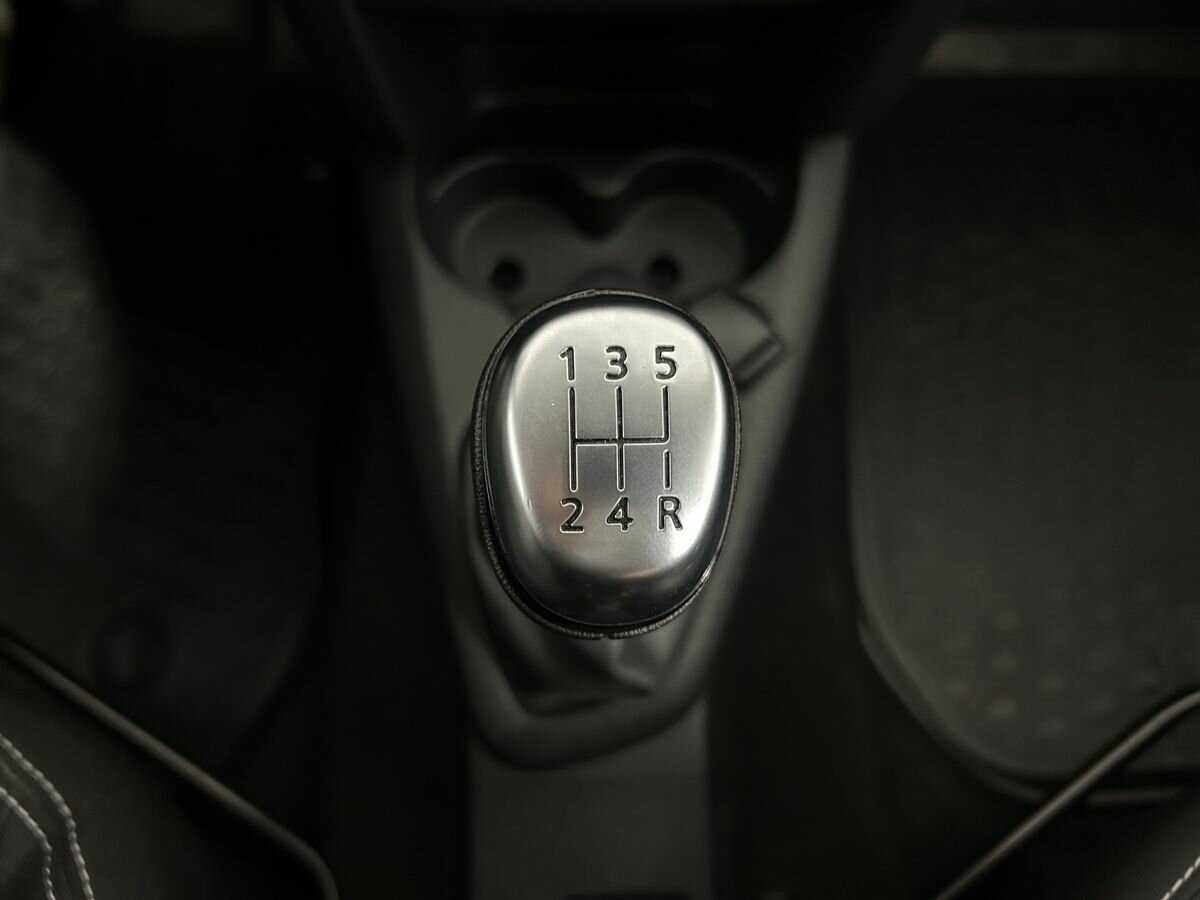 Купить Renault Sandero с пробегом. Фото: #12