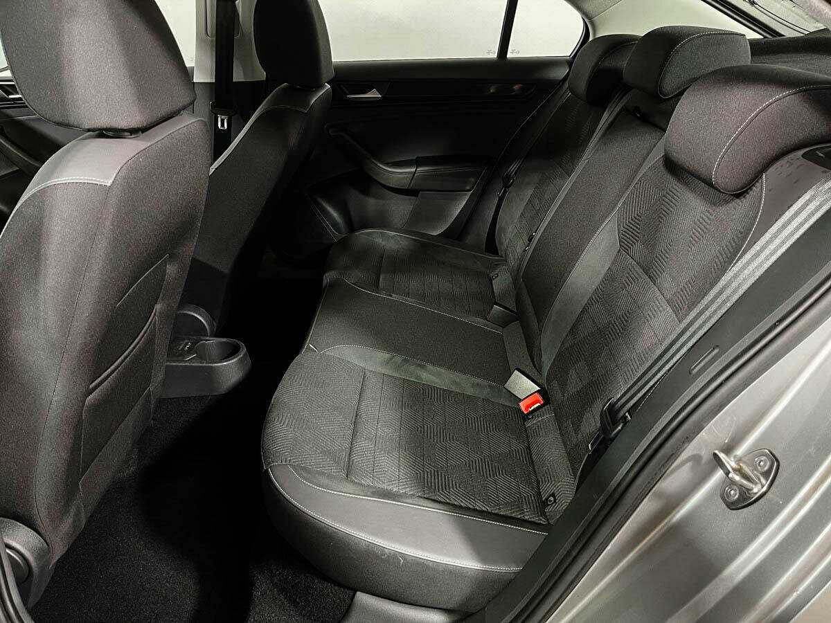 Купить Volkswagen Polo с пробегом. Фото: #7