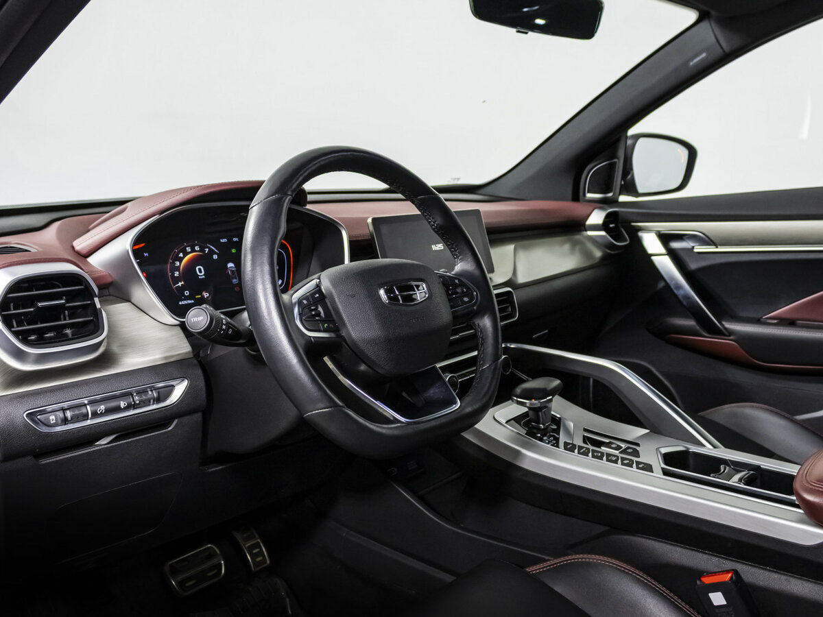 Купить Geely Coolray с пробегом. Фото: #8