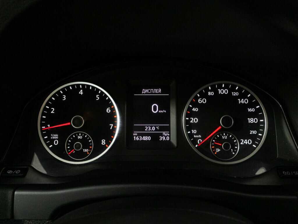 Купить Volkswagen Tiguan с пробегом. Фото: #11