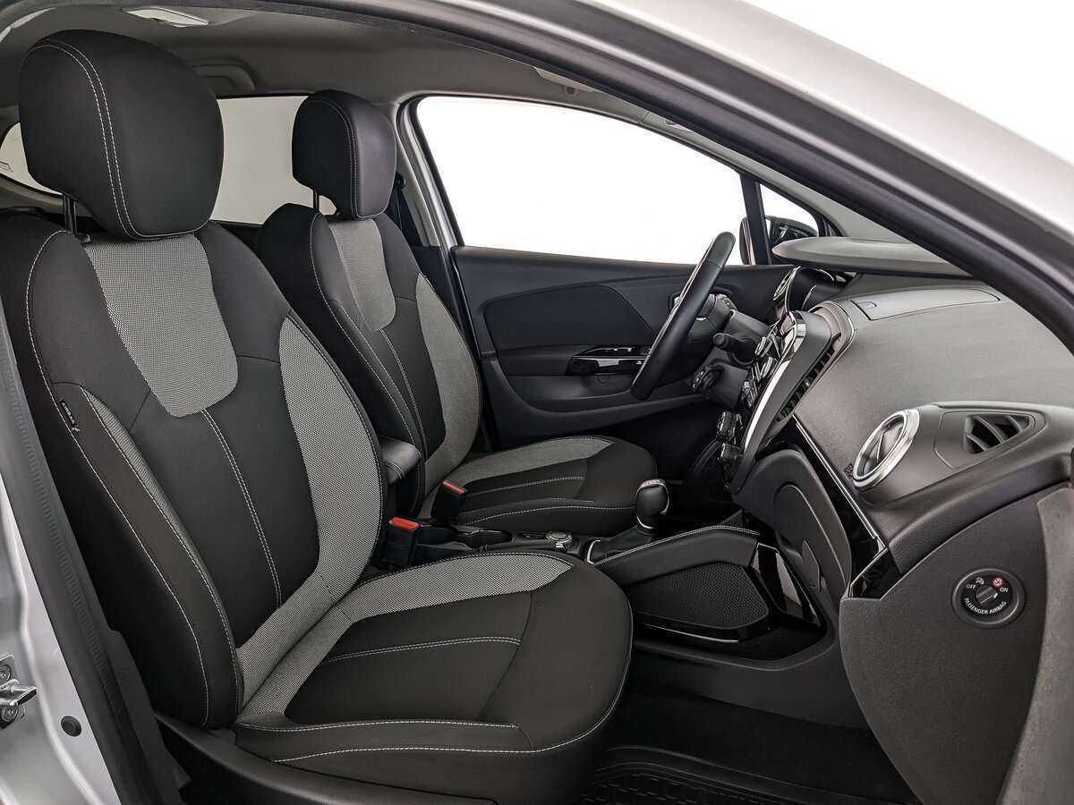 Купить Renault Kaptur с пробегом. Фото: #18