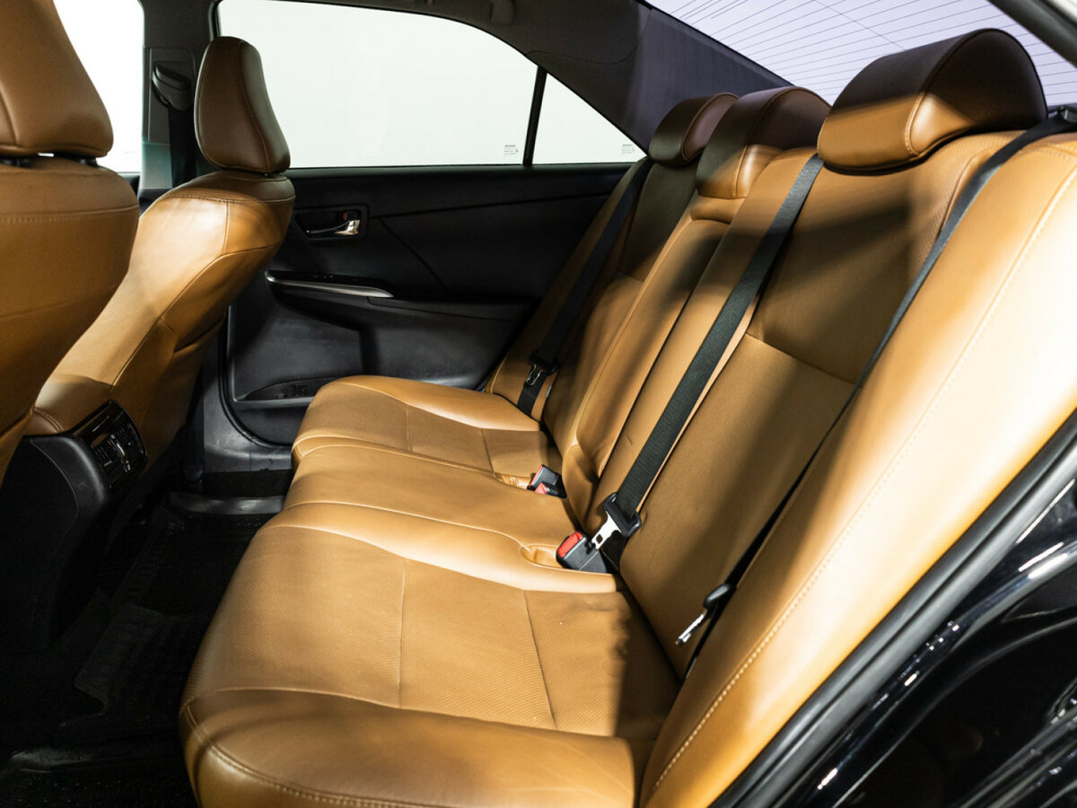 Купить Toyota Camry с пробегом. Фото: #7