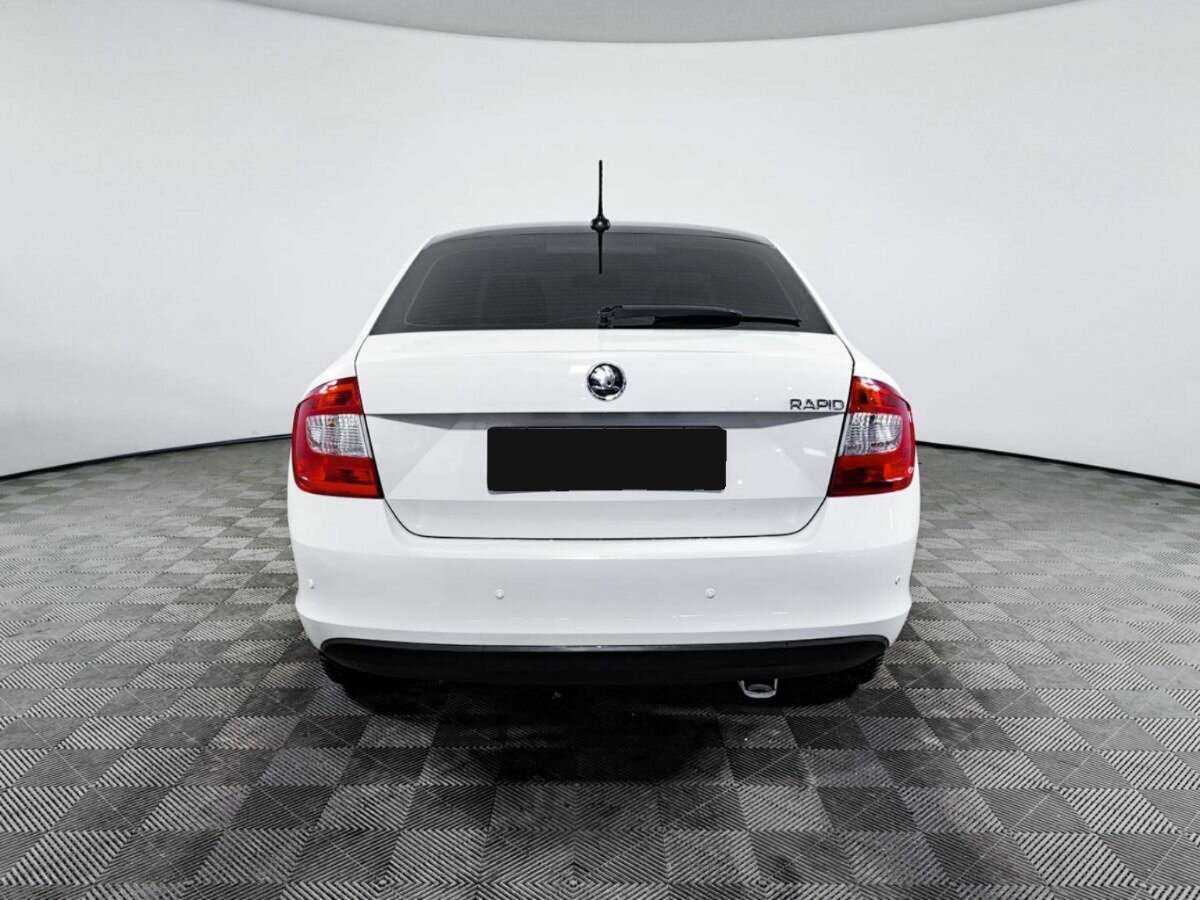Купить Skoda Rapid с пробегом. Фото: #5