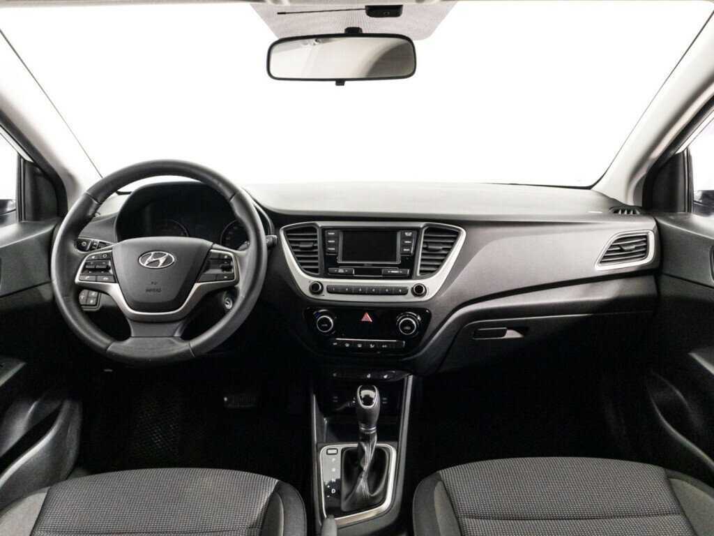 Купить Hyundai Solaris с пробегом. Фото: #12
