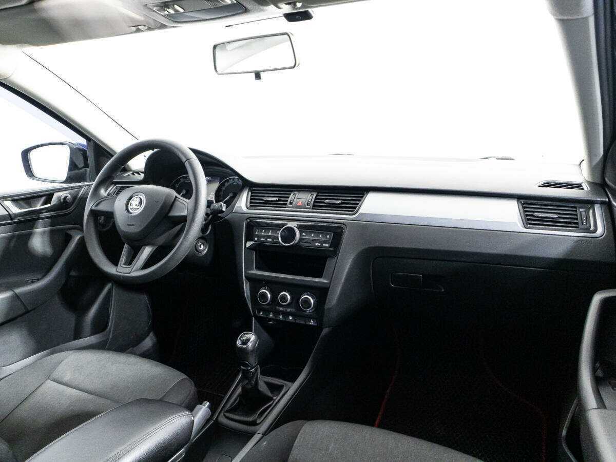 Купить Skoda Rapid с пробегом. Фото: #8