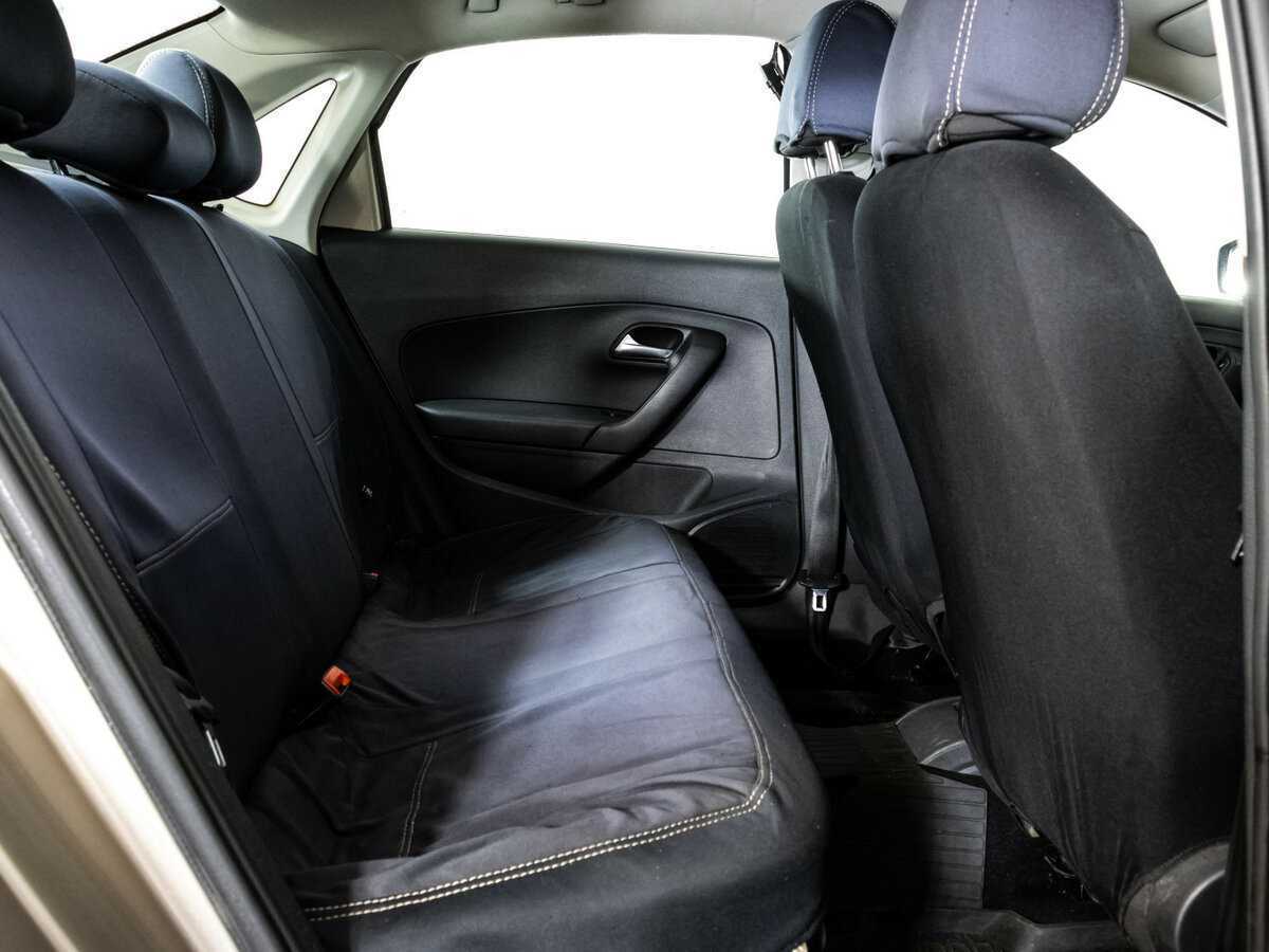 Купить Volkswagen Polo с пробегом. Фото: #11