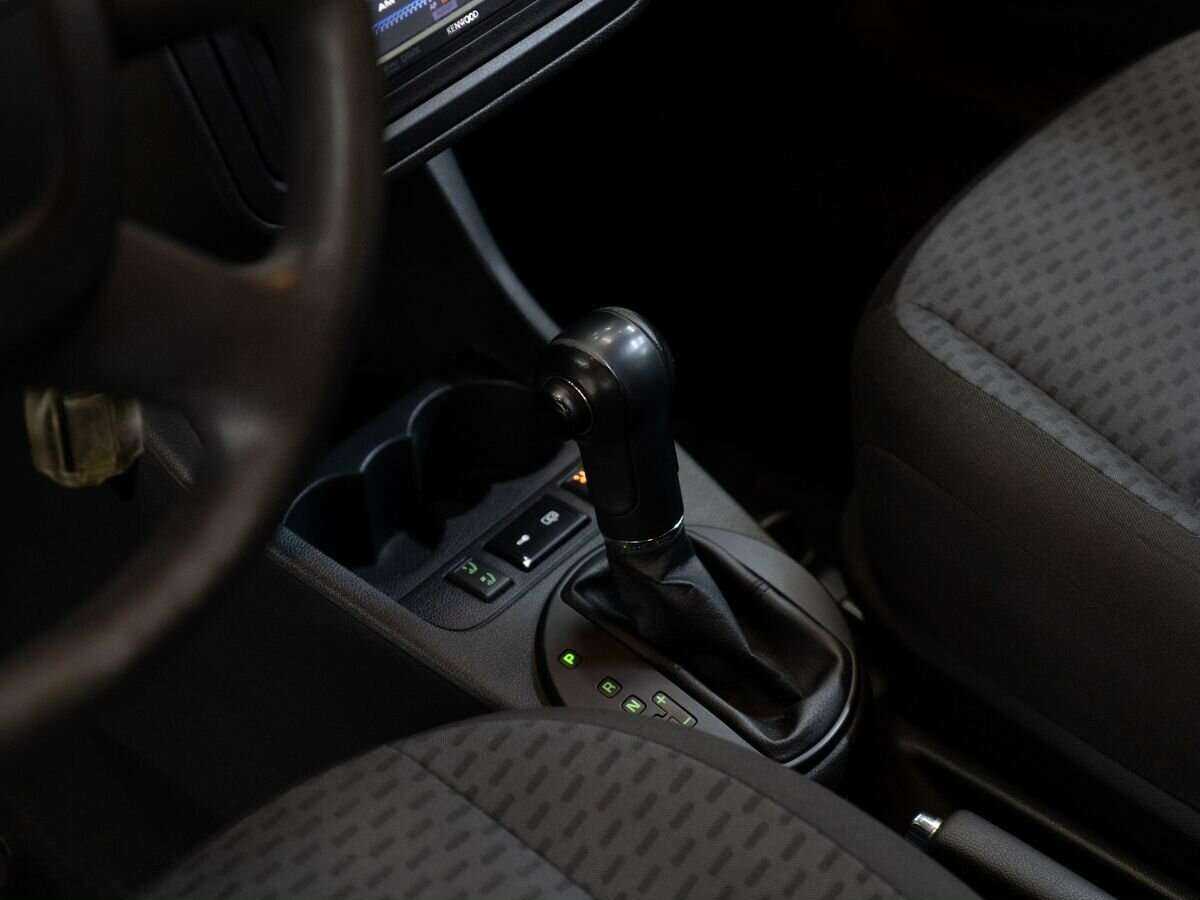 Купить Skoda Fabia с пробегом. Фото: #10