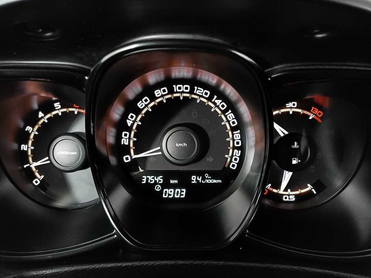 Купить Lada (ВАЗ) Vesta с пробегом. Фото: #10